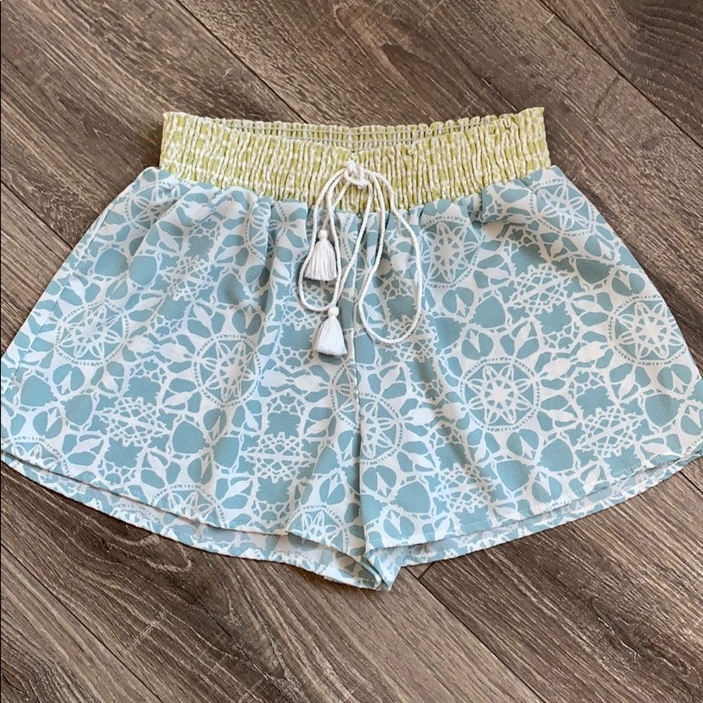 LoveStitch Blousy Dress Shorts Size Small